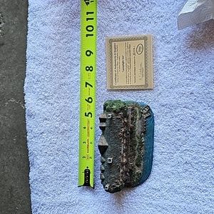 Thomas Kinkade Lamplight Inn cottage miniature